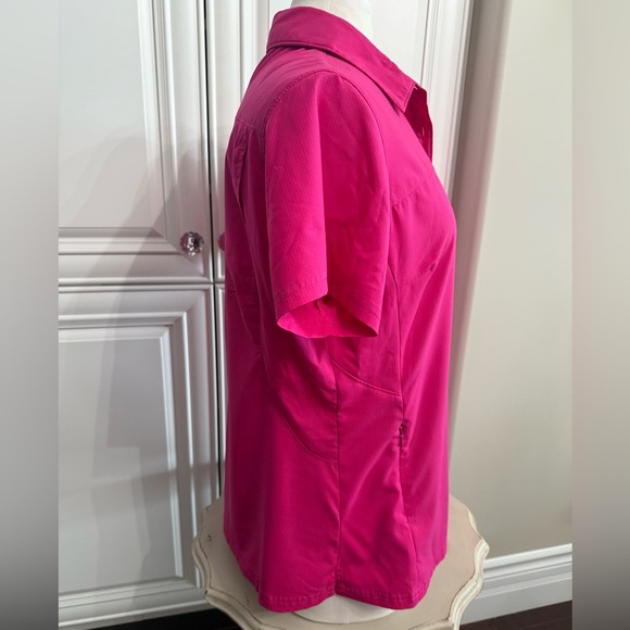 Columbia Large Fuchsia Omni-Shade Sun Protection Short Sleeve Button Down Shirt - Picture 13 of 14